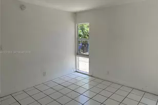 797 NW 13th St, Fort Lauderdale, FL 33311 - Photo 14