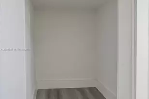 2420 Flamingo Dr, Miami Beach, FL 33140 - Photo 26