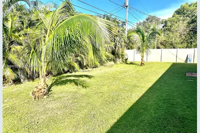 4900 NW Ironton Ave, Port Saint Lucie, FL 34983 - Photo 14