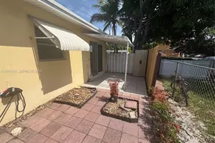 2241 Monroe St, Hollywood, FL 33020 - Photo 6