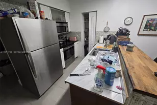 7025 Rue Granville, Miami Beach, FL 33141 - Photo 8