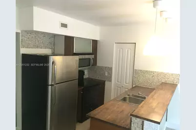 7025 Rue Granville #1, Miami Beach, FL 33141 - Photo 10