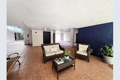 546 SW 1st St #607, Miami, FL 33130 - Photo 6