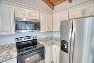 8015 SW 21st Ct, Davie, FL 33324 - Photo 10