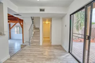8015 SW 21st Ct, Davie, FL 33324 - Photo 18