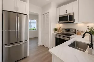 760-762 NW 52nd St, Miami, FL 33127 - Photo 8