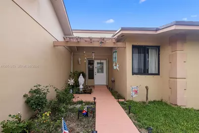 [Address not provided], Miami, FL 33186 - Photo 2