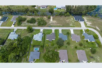 4129 NE 19th Pl, Cape Coral, FL 33909 - Photo 52