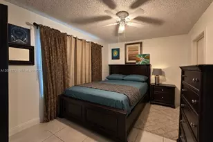 12950 SW 4th Ct, Pembroke Pines, FL 33027 - Photo 8