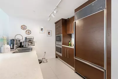 475 Brickell Ave #3111, Miami, FL 33131 - Photo 8