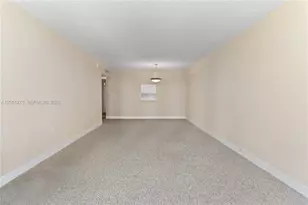 19390 Collins Ave, Sunny Isles Beach, FL 33160 - Photo 16