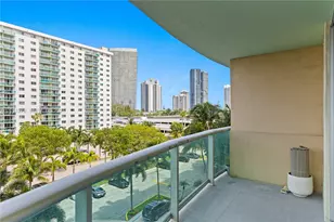 19390 Collins Ave, Sunny Isles Beach, FL 33160 - Photo 2