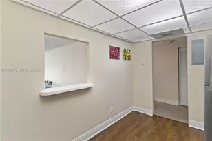 19390 Collins Ave, Sunny Isles Beach, FL 33160 - Photo 8