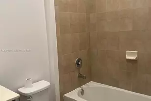 8760 NW 97th Ave, Doral, FL 33178 - Photo 14