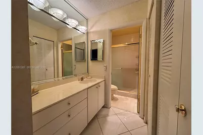 6453 W Pinehurst Cir W #B25, Tamarac, FL 33321 - Photo 16