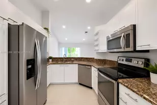 2082 Borealis Way, Weston, FL 33327 - Photo 10