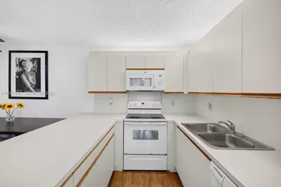 719 NW 98th Cir, Plantation, FL 33324 - Photo 18