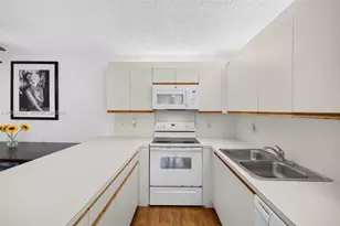 719 NW 98th Cir, Plantation, FL 33324 - Photo 18