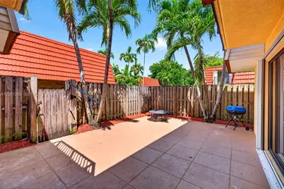 719 NW 98th Cir, Plantation, FL 33324 - Photo 36