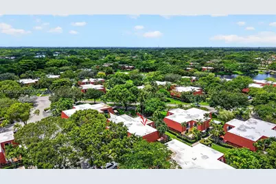 719 NW 98th Cir, Plantation, FL 33324 - Photo 52