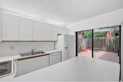 719 NW 98th Cir, Plantation, FL 33324 - Photo 16