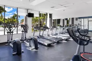 100 Bayview Dr, Sunny Isles Beach, FL 33160 - Photo 40