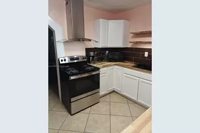 2418 Scott St, Hollywood, FL 33020 - Photo 8