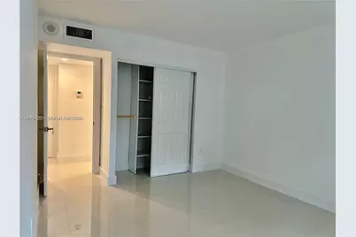 2851 NE 183rd St #109E, Aventura, FL 33160 - Photo 8