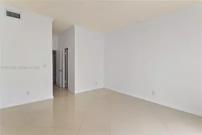 19390 Collins Ave #PH-17, Sunny Isles Beach, FL 33160 - Photo 24