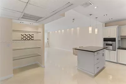 19390 Collins Ave #PH-17, Sunny Isles Beach, FL 33160 - Photo 4