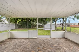 523 N 60th Way, Hollywood, FL 33024 - Photo 16