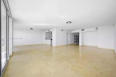 20201 E Country Club Dr #1502, Aventura, FL 33180 - Photo 4