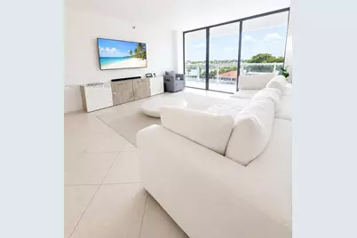 20505 E Country Club Dr #537, Aventura, FL 33180 - Photo 2
