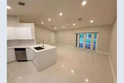 1547 Zenith Way, Weston, FL 33327 - Photo 6