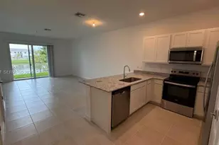 149 Lakeside Lndg Ct, Royal Palm Beach, FL 33411 - Photo 2