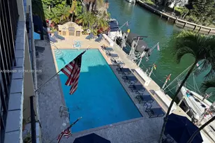 2600 NE 135th St, North Miami, FL 33181 - Photo 4