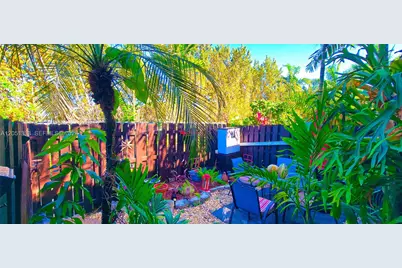 14241 Memorial Hwy 9F Hwy, Miami, FL 33161 - Photo 18