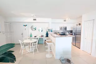 1155 Brickell Bay Dr, Miami, FL 33131 - Photo 2