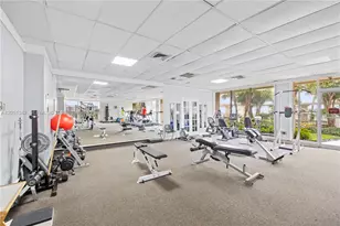 300 Bayview Dr, Sunny Isles Beach, FL 33160 - Photo 24