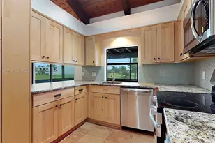 10251 SW 80th St, Miami, FL 33173 - Photo 18