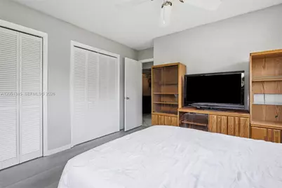 8410 SW 20th St, North Lauderdale, FL 33068 - Photo 20