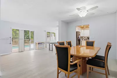 8410 SW 20th St, North Lauderdale, FL 33068 - Photo 10