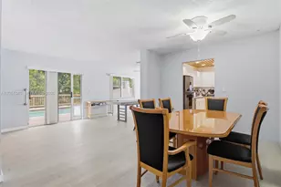 8410 SW 20th St, North Lauderdale, FL 33068 - Photo 10