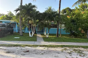 1011 NW 183rd Dr, Miami Gardens, FL 33169 - Photo 4