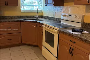 1011 NW 183rd Dr, Miami Gardens, FL 33169 - Photo 18