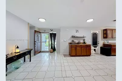 4201 NW 73rd Ave, Lauderhill, FL 33319 - Photo 10