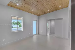 30221 SW 173rd Ave, Homestead, FL 33030 - Photo 4