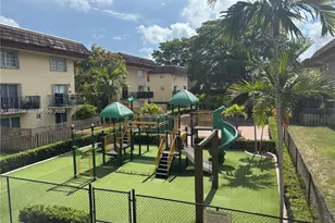 8500 SW 109th Ave, Miami, FL 33173 - Photo 16