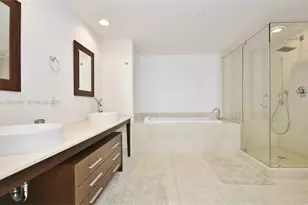 465 Brickell Ave, Miami, FL 33131 - Photo 14