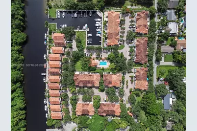 2908 Hidden Harbour Ct, Dania Beach, FL 33312 - Photo 2